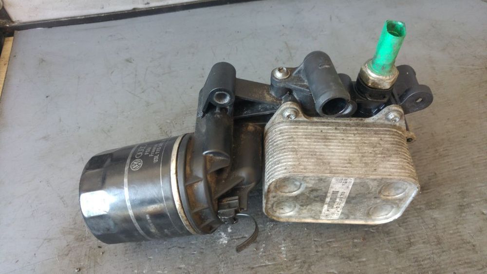 Radiator ulei termoflot cus 1.4 tdi cus vw polo 6r 03l117021c