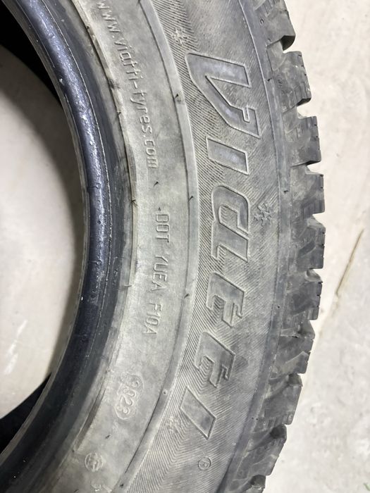 Продам шины в отличном состоянии