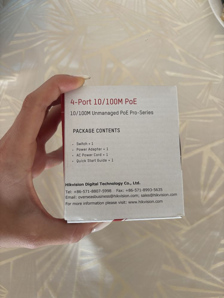 Hikvision PoE Switch 4-портов, 10/100M, Pro-Series
