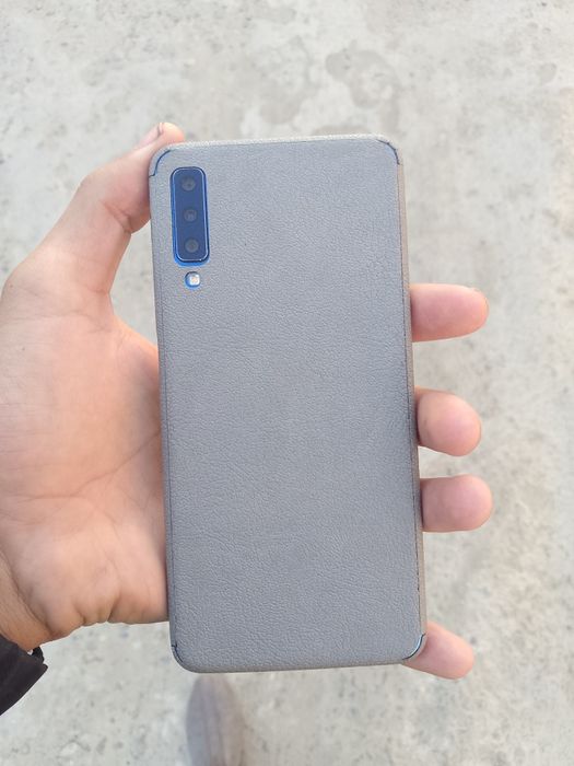 Samsung Galaxy a7 pasni õqib keyin aloqaga chiqingla