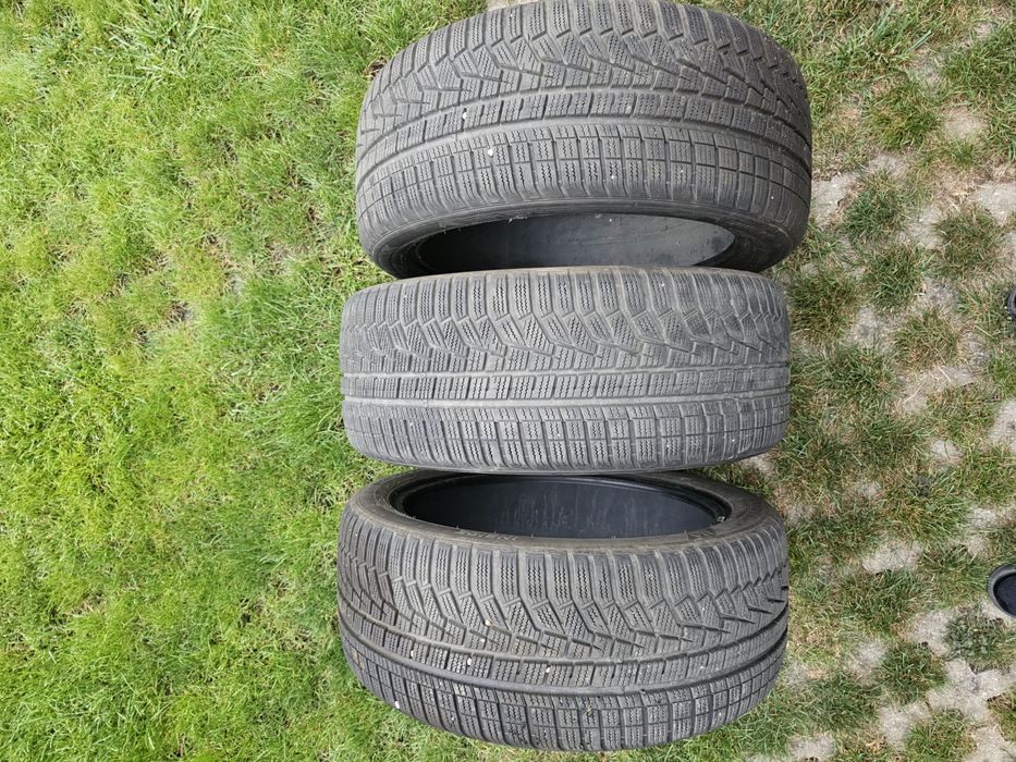 Anvelope 225 45 18 Iarna Hankook 3 buc