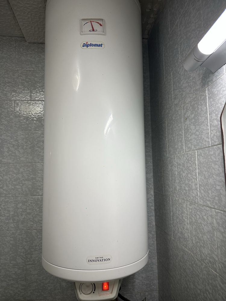 Бойлер Елдом  80L работещ, без забележки