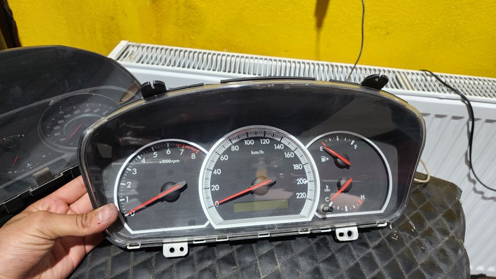 Srochna sotiladi epica tablo