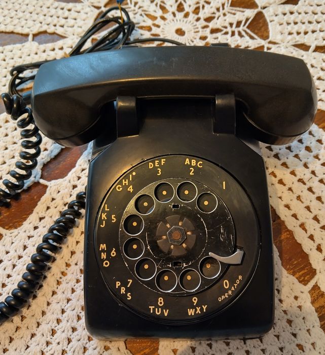 Стационарни телефони