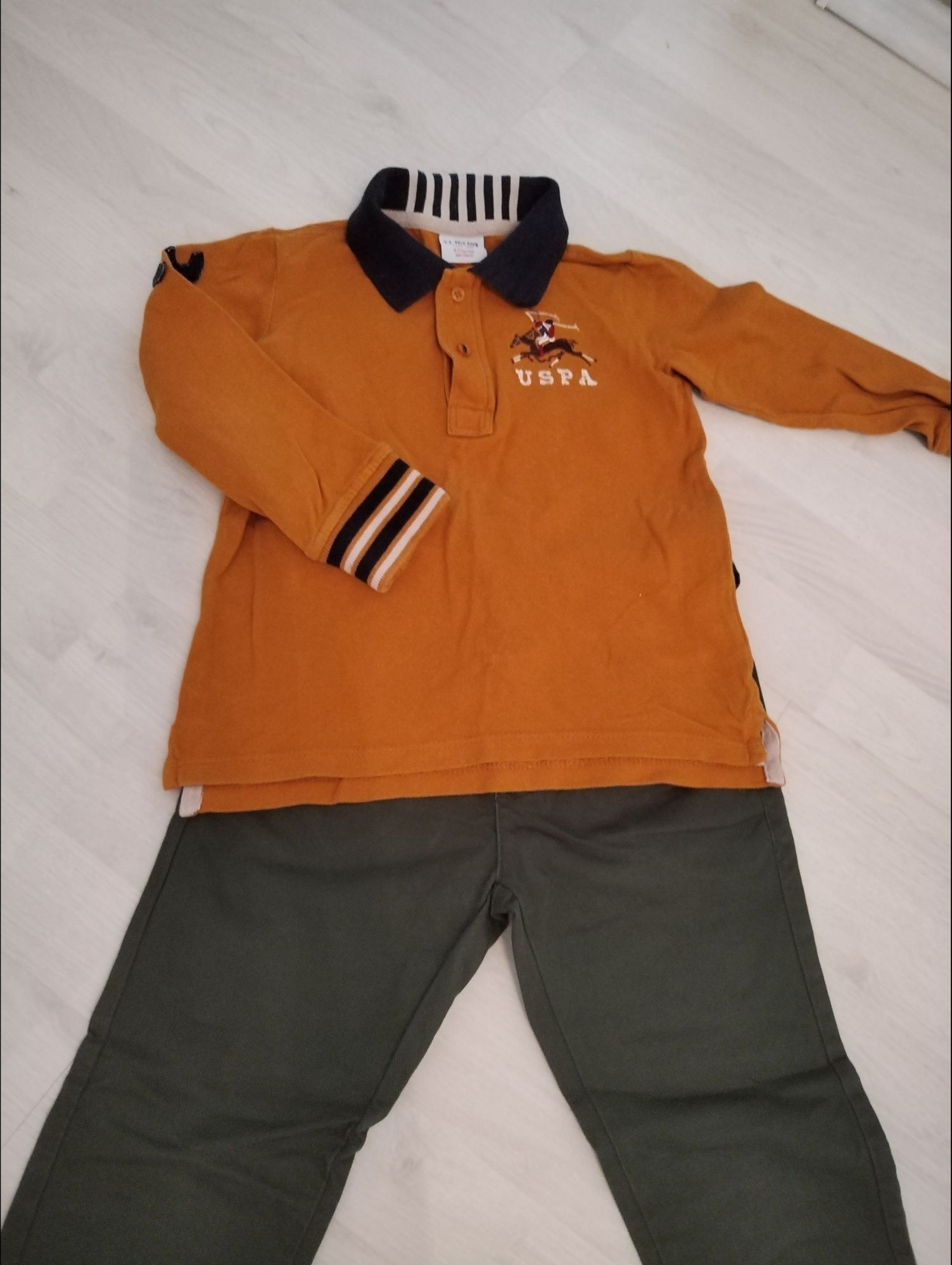 Compleu Pantaloni Reserved bluzon US POLO ASSN USPA 104 - 110 cm