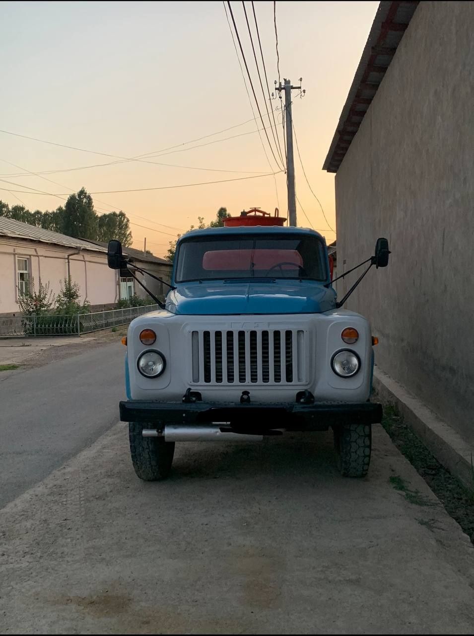 Benzavoz Gaz 53 ideal holatta