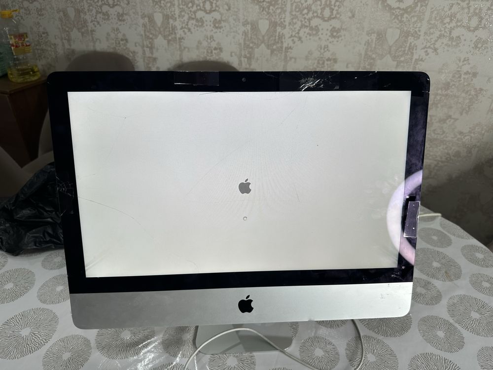 Imac A1418 разбито стекло, но матрица целая.