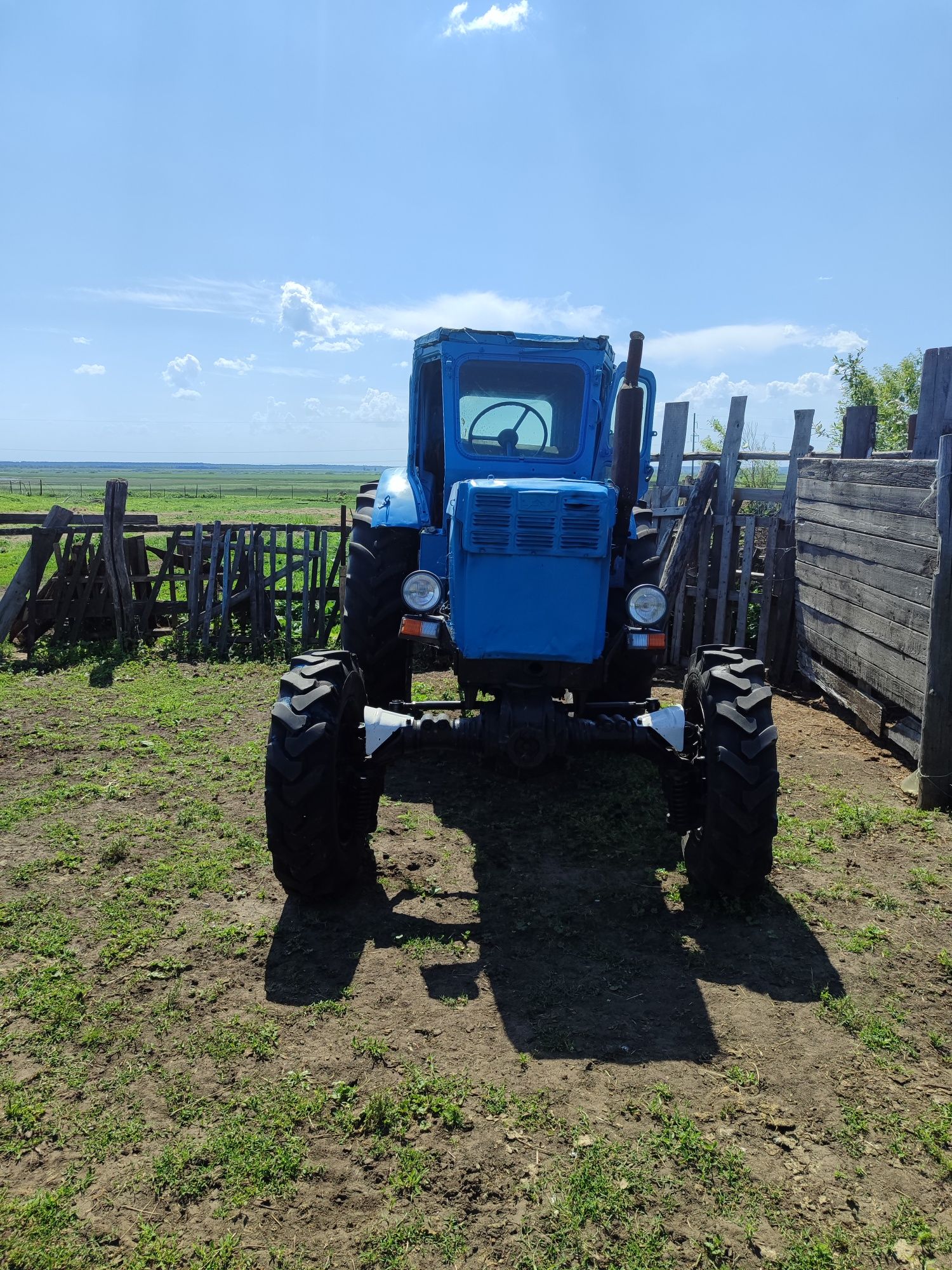 Продам Трактор т-40