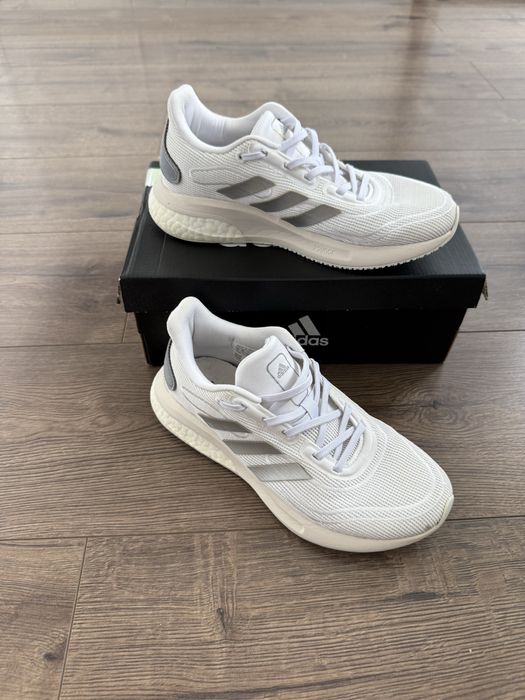 Маратонки Adidas Supernova J 36номер