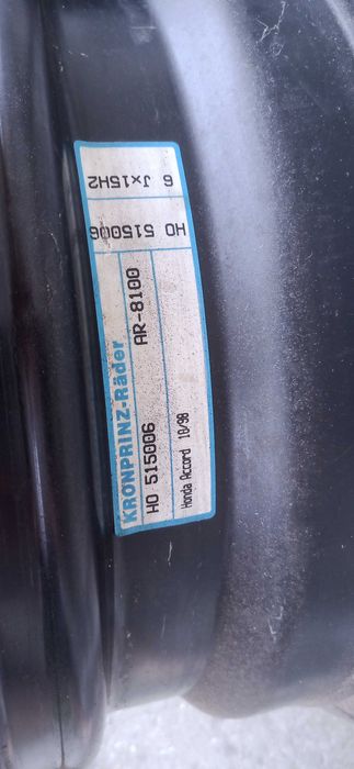 Продавам 15-цолови железни джанти