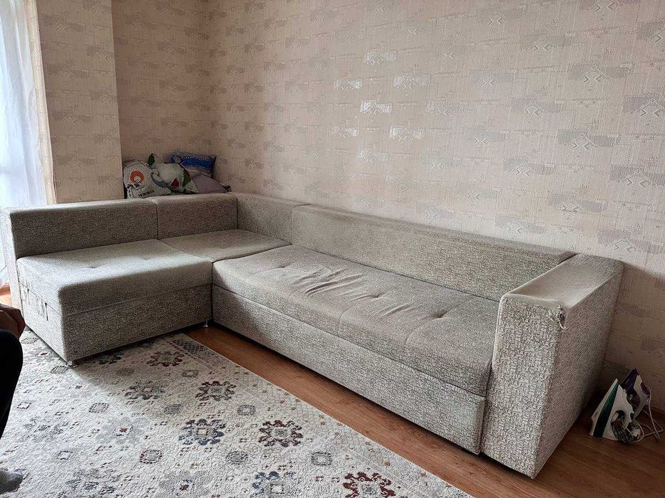 Диван угловой б/у