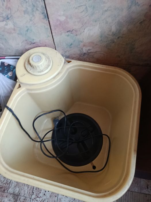 Старая стиральная машина