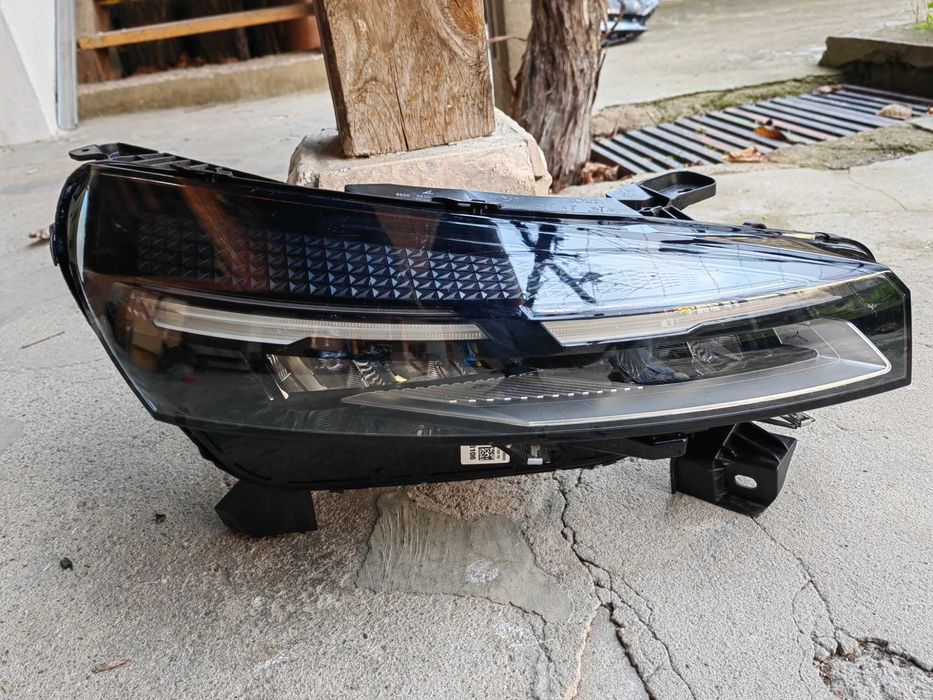 Фар Renault Clio 5 Face 2023г./Фар Рено Клио 5 фейс Оригинален