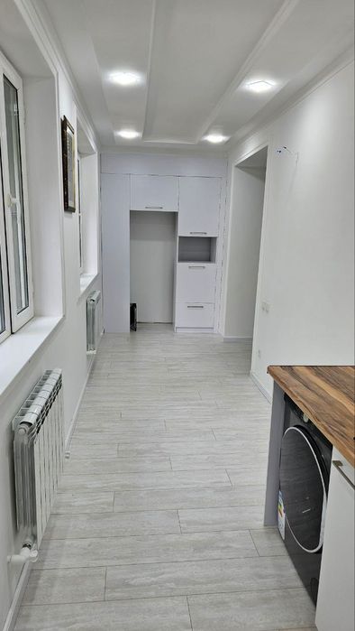 Ойбек Продается 3 комнатная квартира ремонт ЦУМ Мирабад