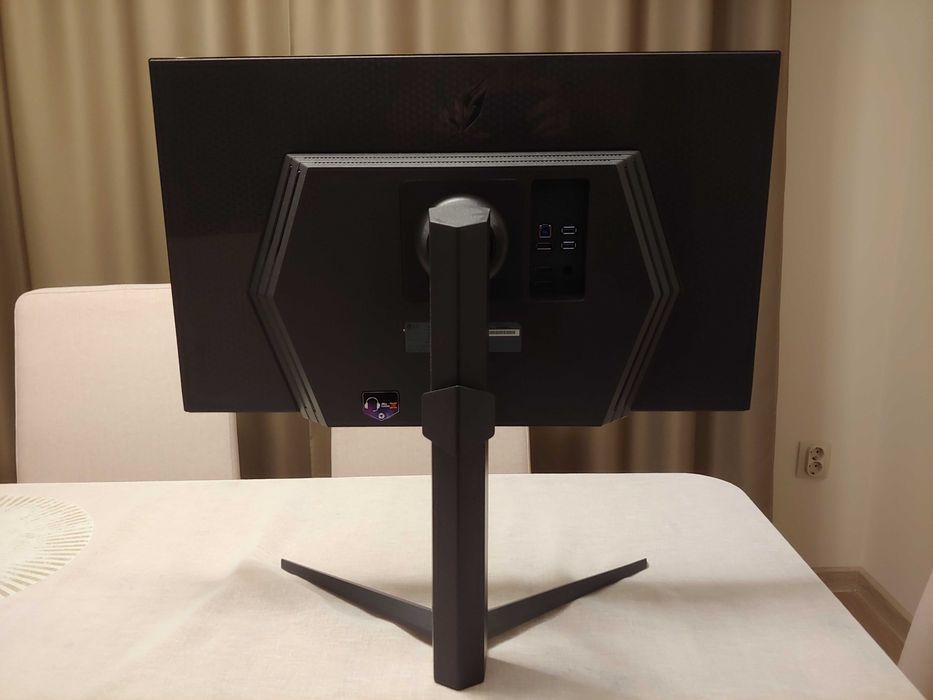 Монитор LG UltraGear 27GR83Q-B, 27" IPS, 240Hz, WQHD, 1ms