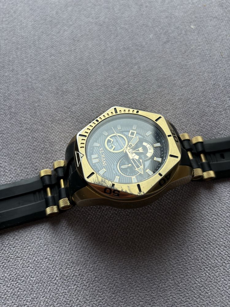 Часовник INVICTA