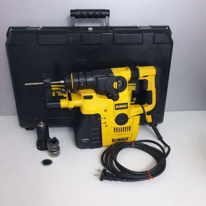 Dewalt D25324 Ciocan Rotopercutor SDS Plus cu aspirator 800W