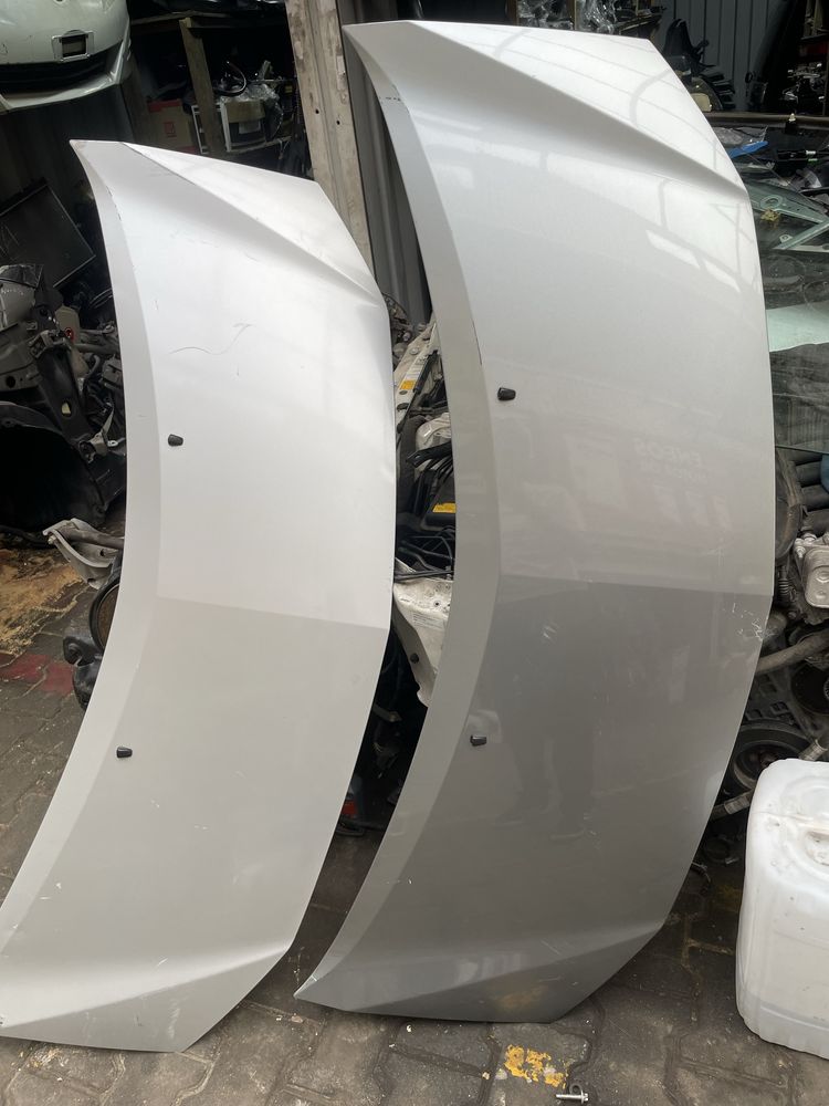 TOYOTO Alphard капот