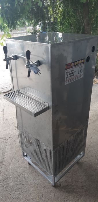 Sifonarie +bere +vin + apa sau suc .