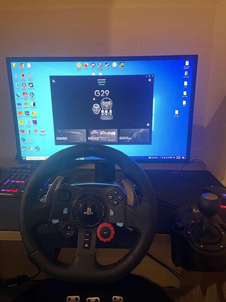 Logitech G29 RACINGWHEEL + shifter