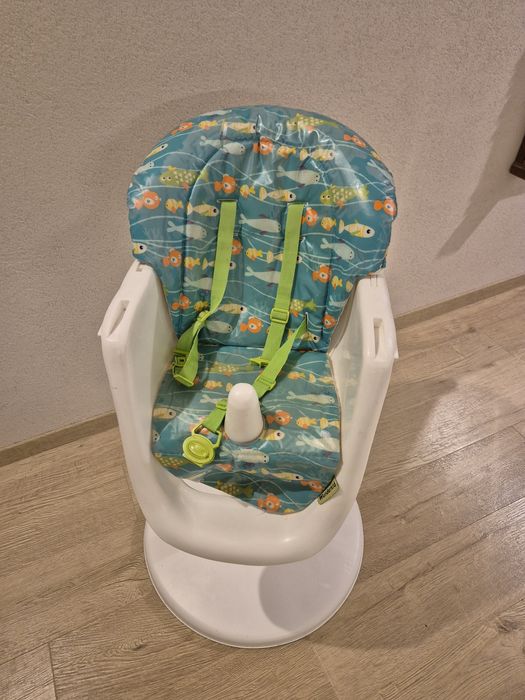 Scaun de masa bebeluși