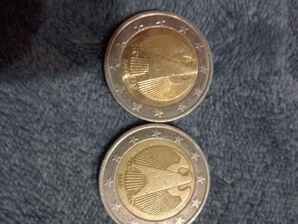 Vând monede 2 euro