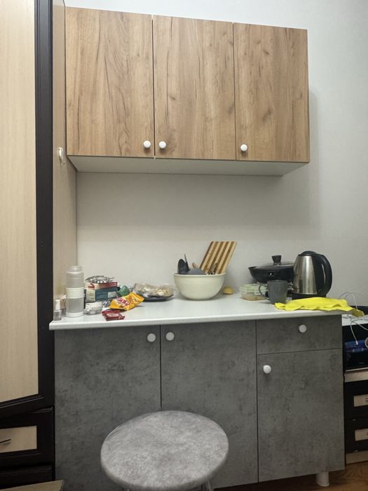 Срочно продаю кухонный шкаф