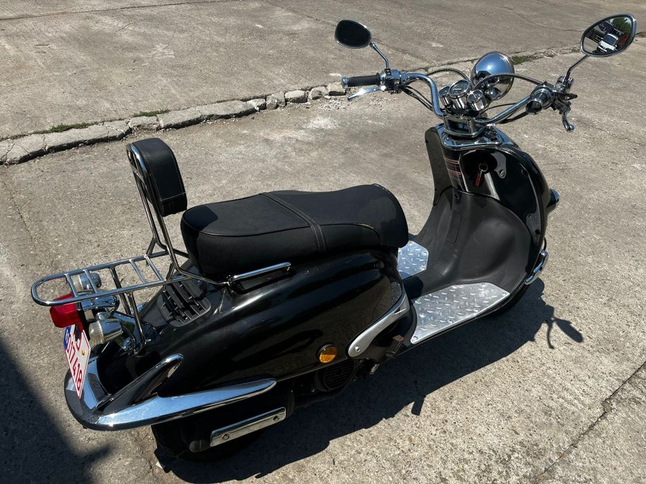 Scuter Retro 125cc ZNEN