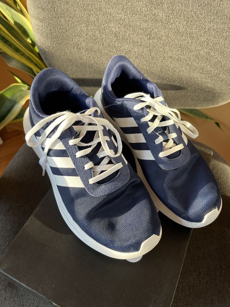 Маратонки Adidas 38 номер