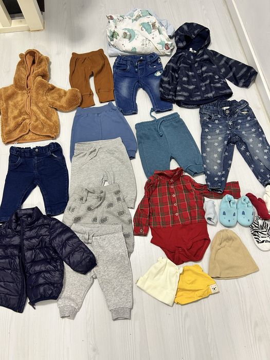 Lot pt bebelusi 0/3 luni ,3 luni+, haine ,incaltaminte, cearceafuri