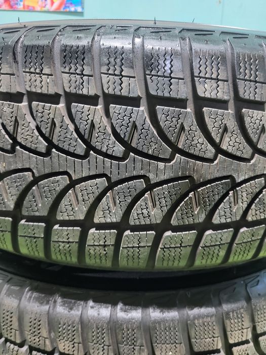 4 бр зимни 235/60/18 Bridgestone