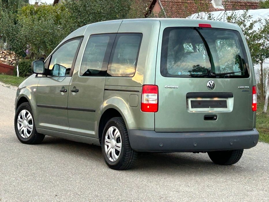 Vw Caddy 2010/1,9/Impecabila/4750€€€/Fara rugina/