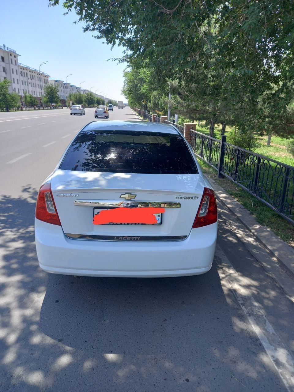 Ласетии сотилади