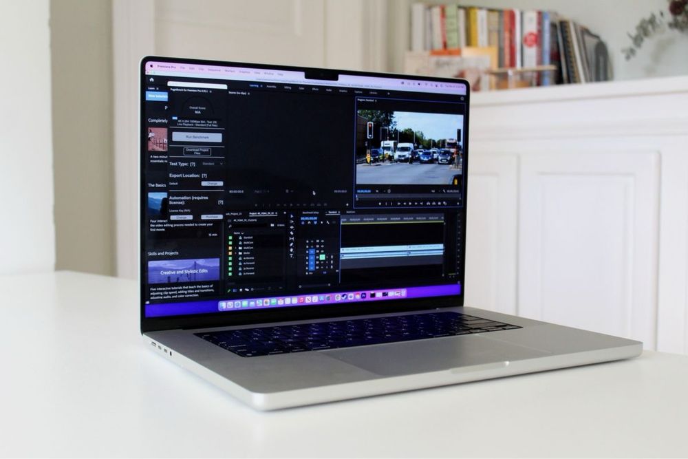 Macbook pro m2 pro 15/512 16-yadroli  120 fps xolati 10/10 10 soat ++