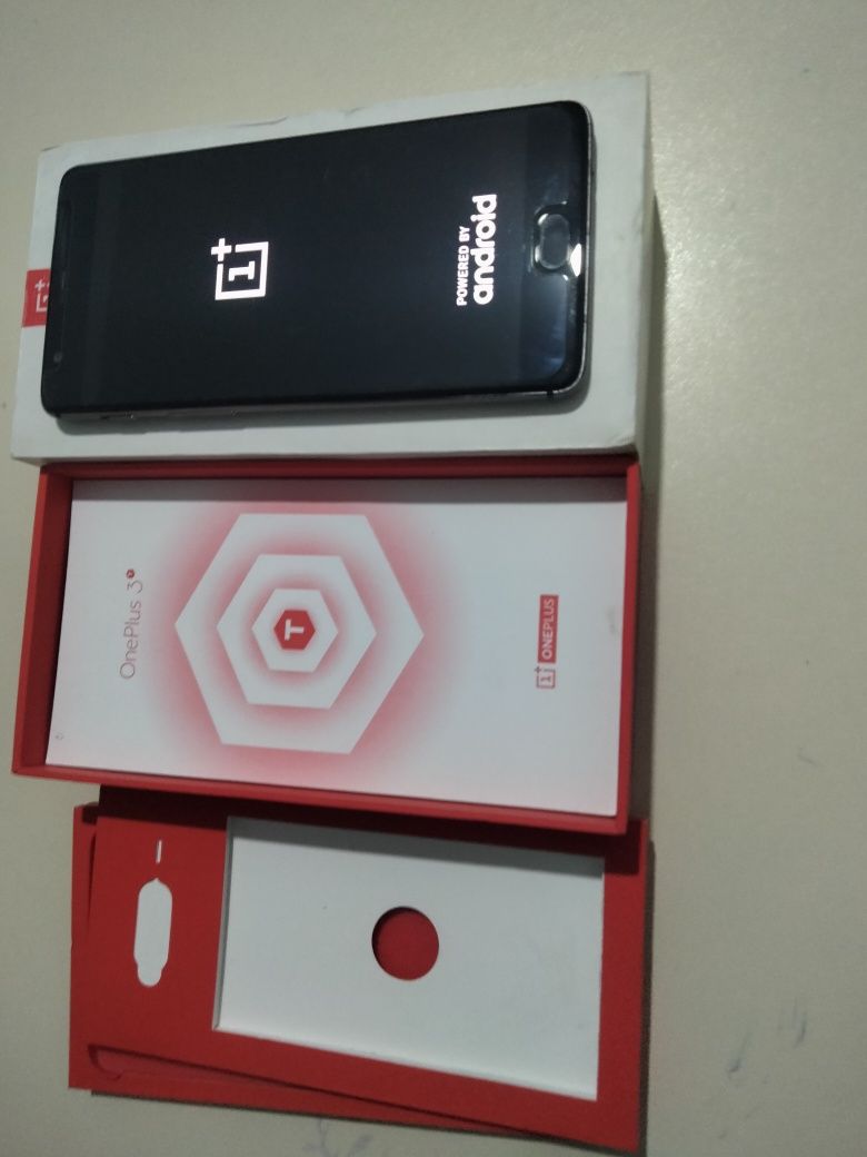 Продам OnePlus 3t