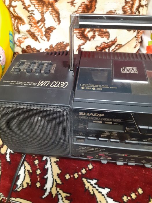 Radio casetofon-cd-SHARP-CD30 japan