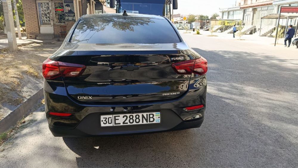 Onix Premier Turbo 2023 поз 5
