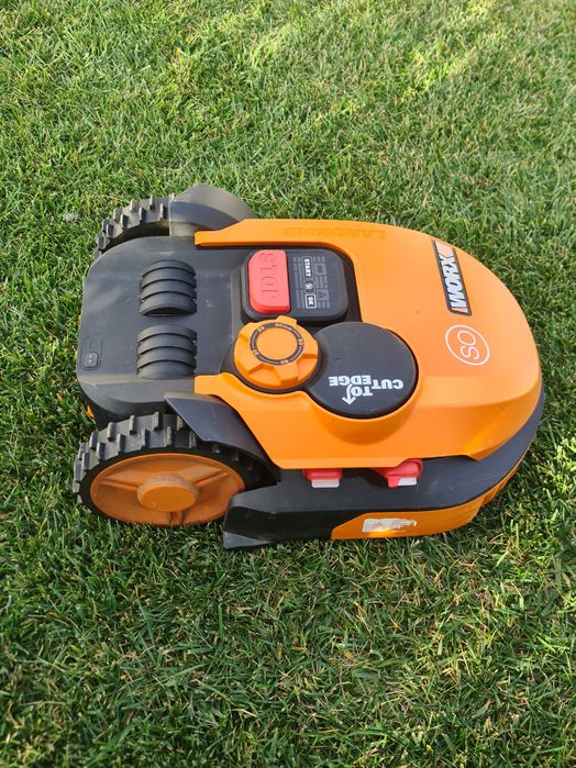 Robot de tuns iarba Worx Landroid S WR105SI
