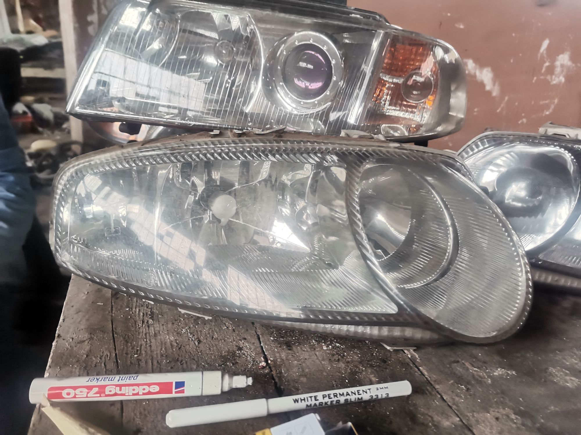 Комплект оргинални фарове за алфа 147 alfa romeo 147