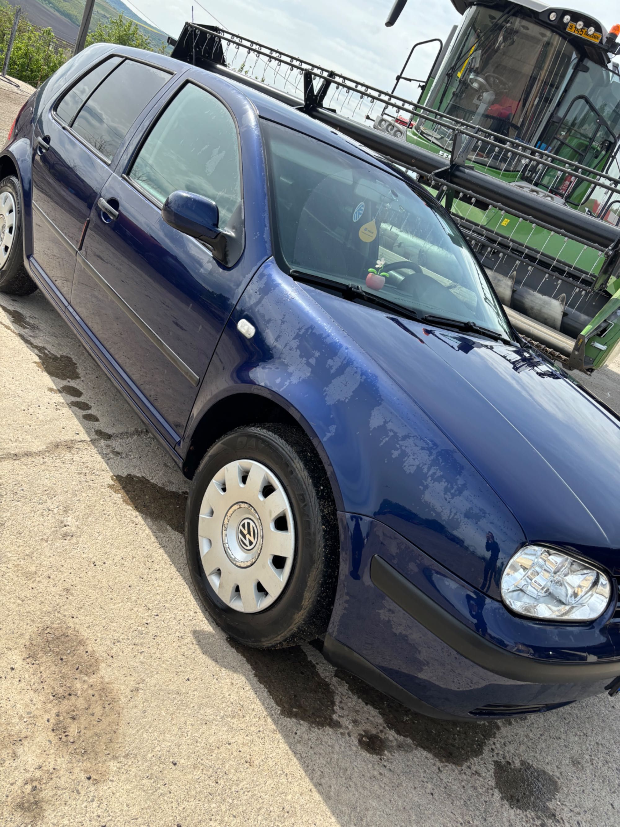 Volkswagen golf  4