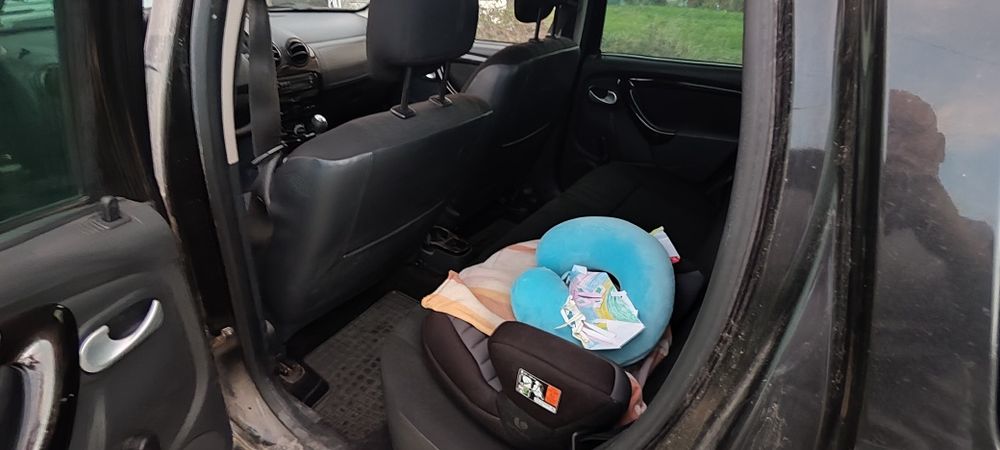 Продавам Дачия Дъстър  1.6 бензин/газ 4х4