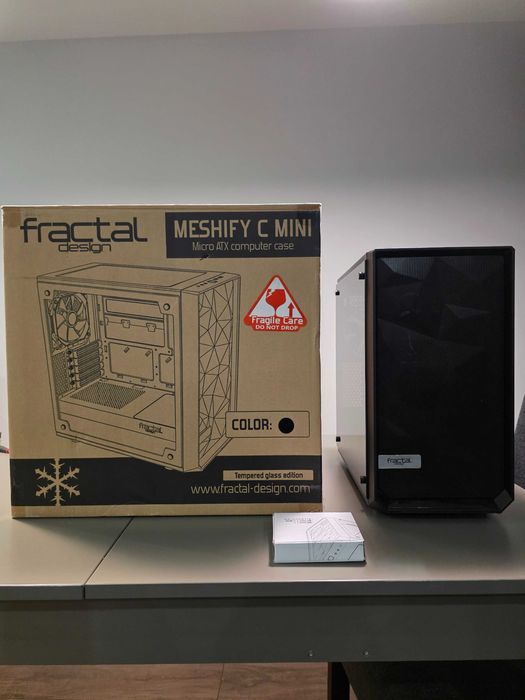 Кутия Fractal Design Meshify - C Mini, micro ATX, с прозрачен капак