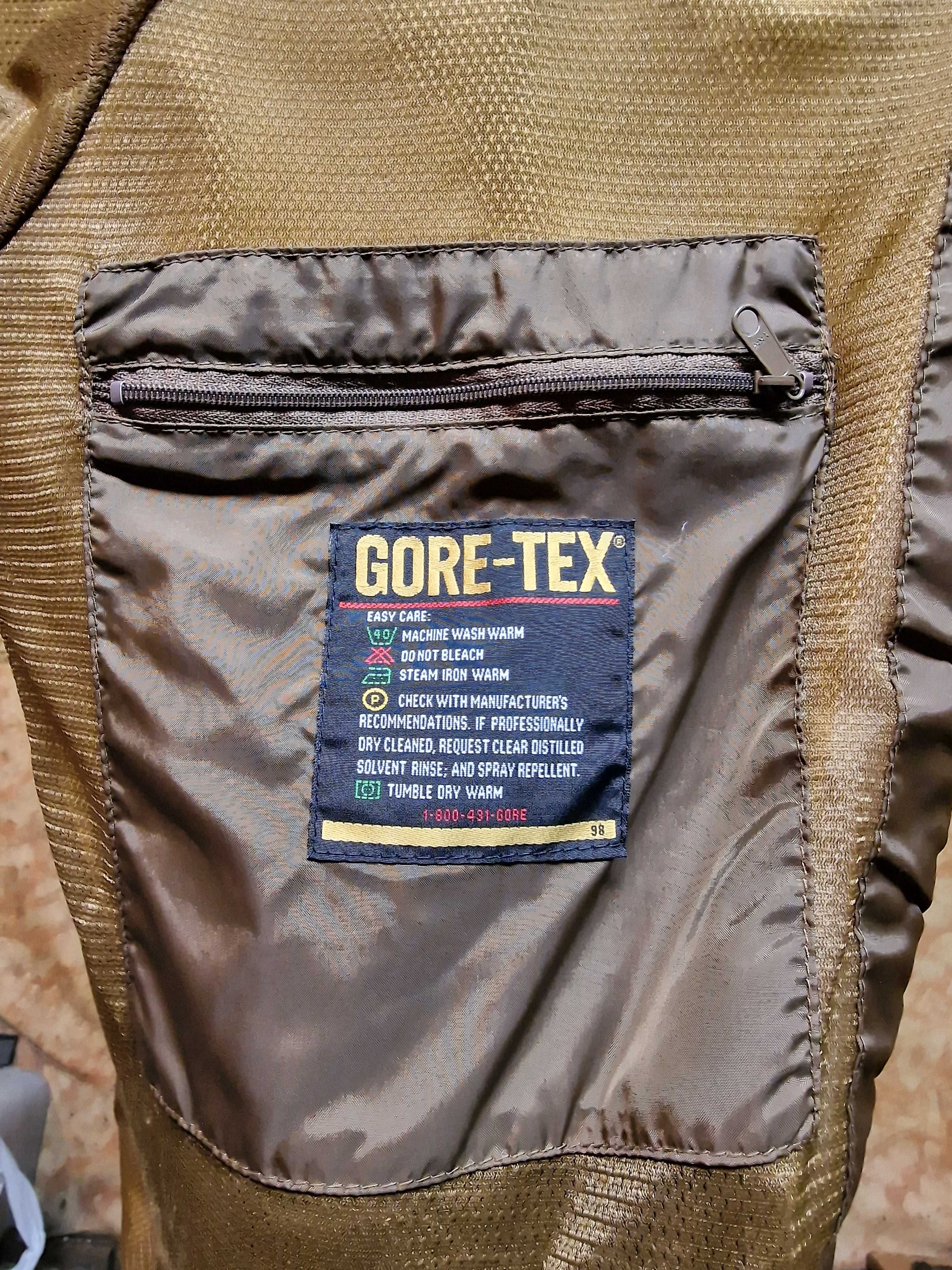 Комплект ловно яке и ловен панталон GORE-TEX