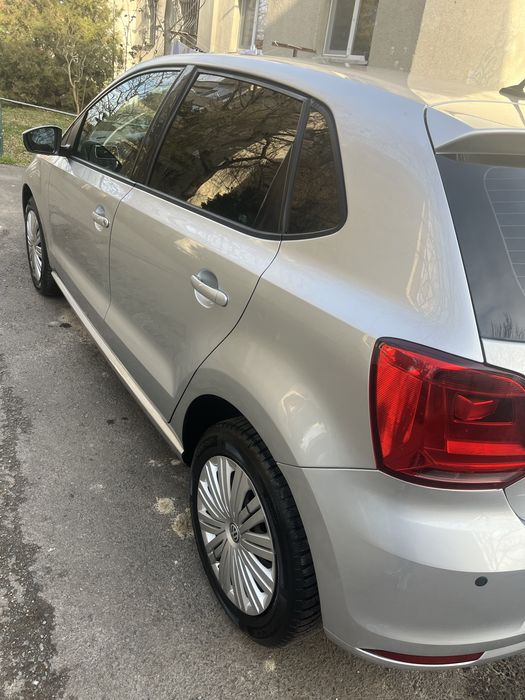 Vand Volkswagen polo 1,4 TDI  2015 pret 6000euro