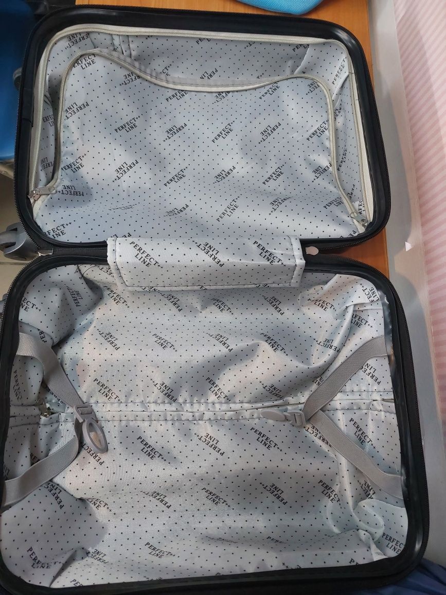 Нов Куфар за ръчен багаж-5 цвята, 40*30*20 см, с махащи се колела