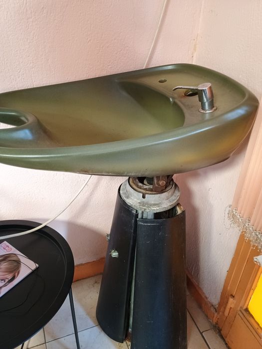 Фризьорска колона