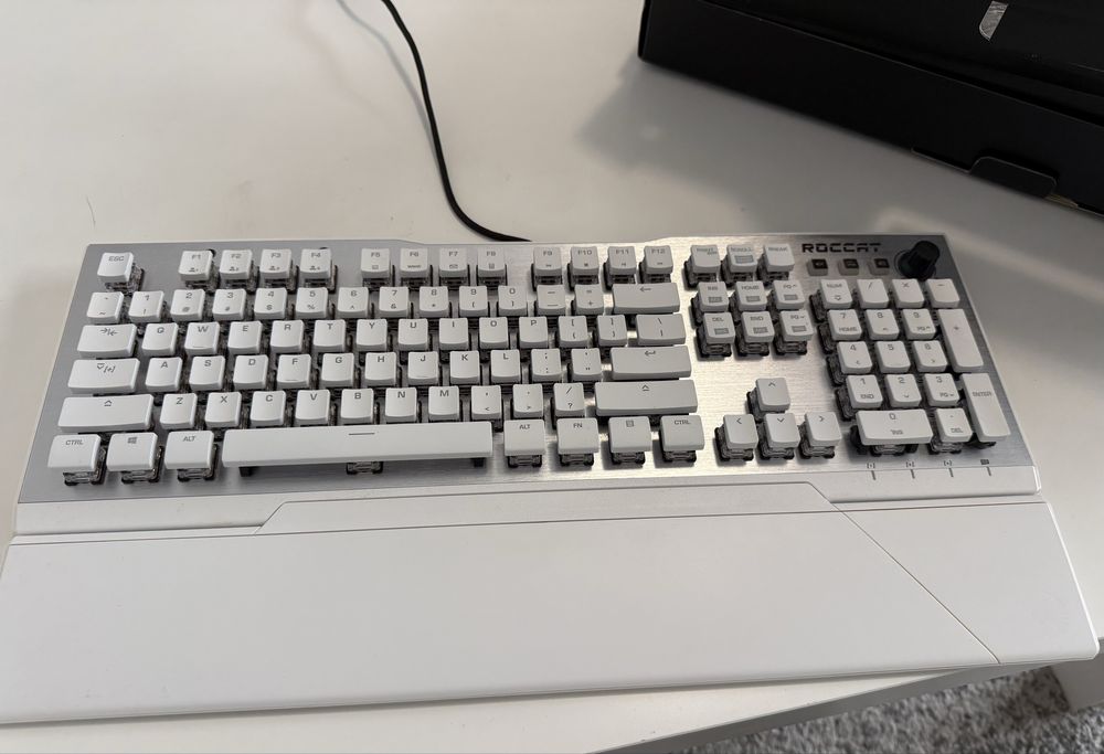 Tastatura Roccat Vulcan 122 Aimo