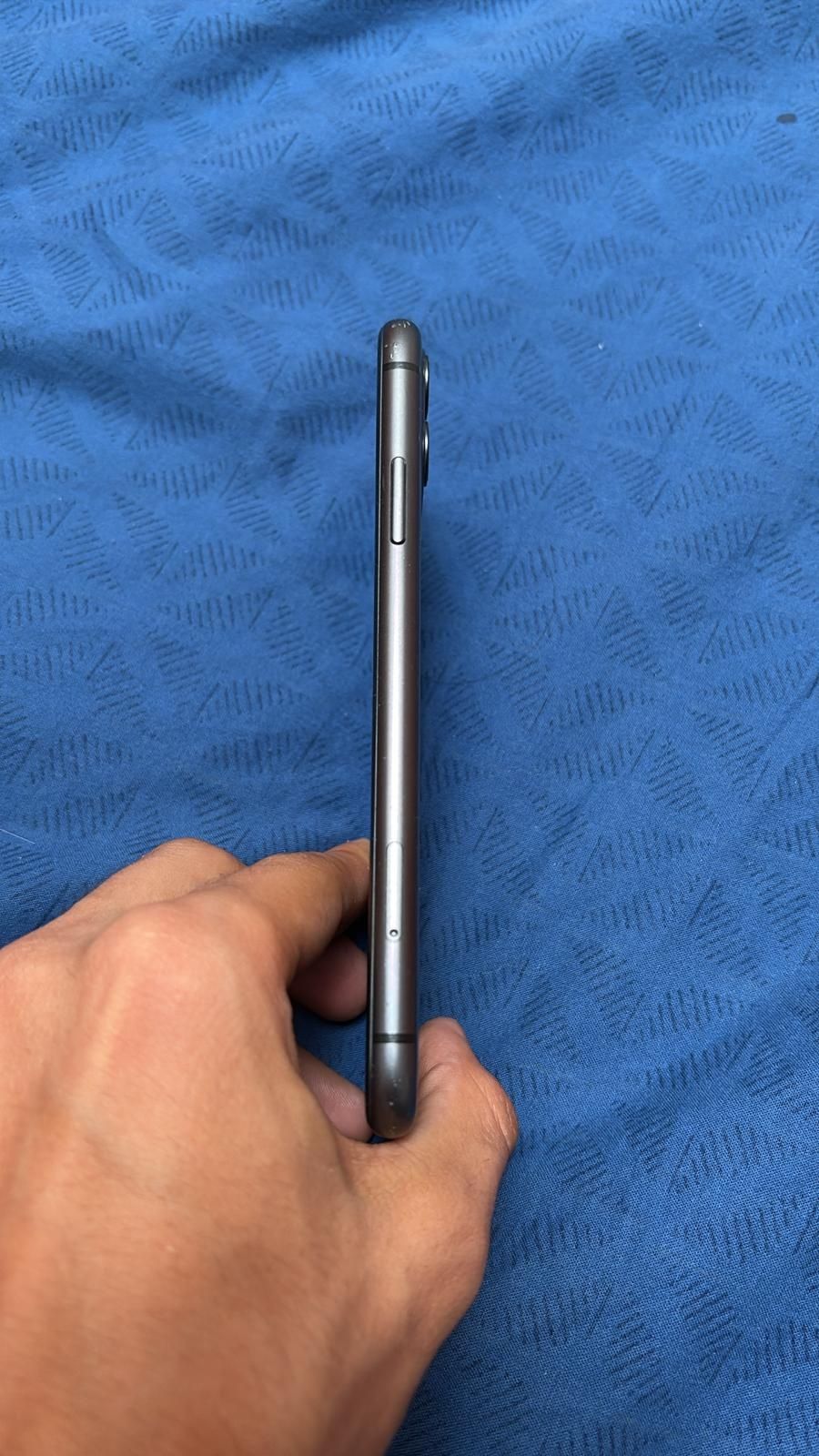 Se vinde pentru pieze Iphone 11