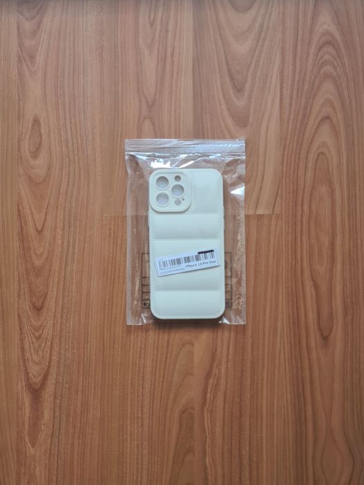 Huse  13 Pro Max   -  Noi