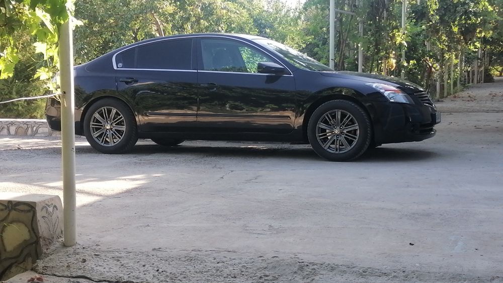 Авто ниссан алтима 2008 2.5л сотилади соат 9.00 дан 21.00 гача тел и